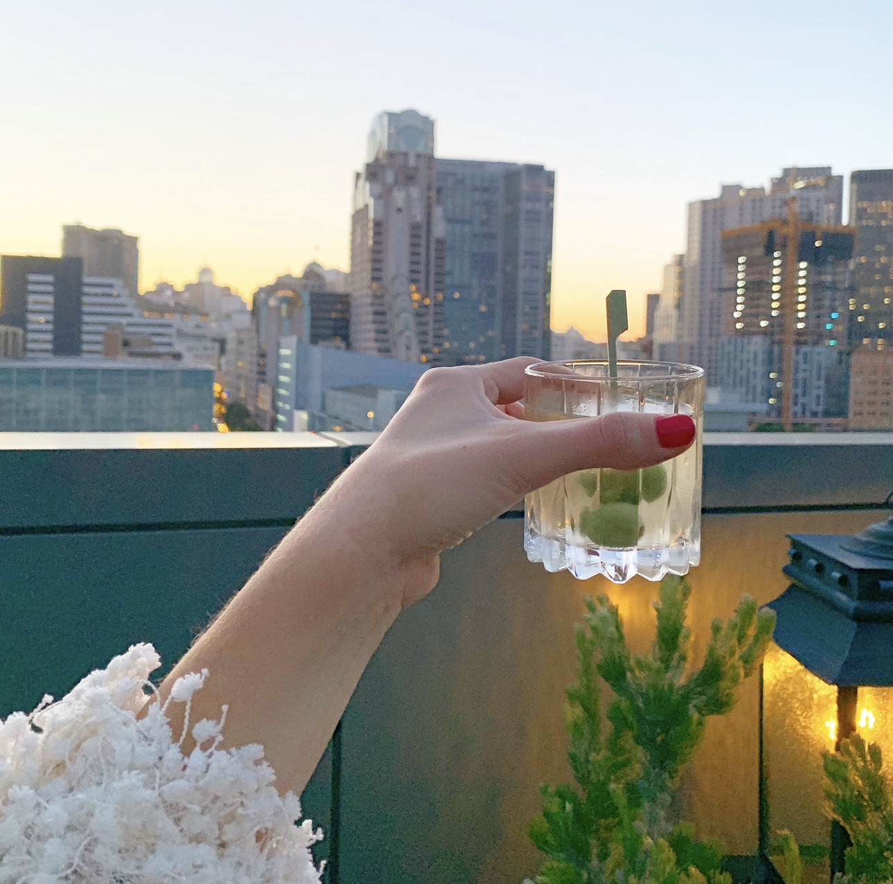 The 7 Best Rooftop Bars in San Francisco for a Drink with a View (And Why I Love Them)