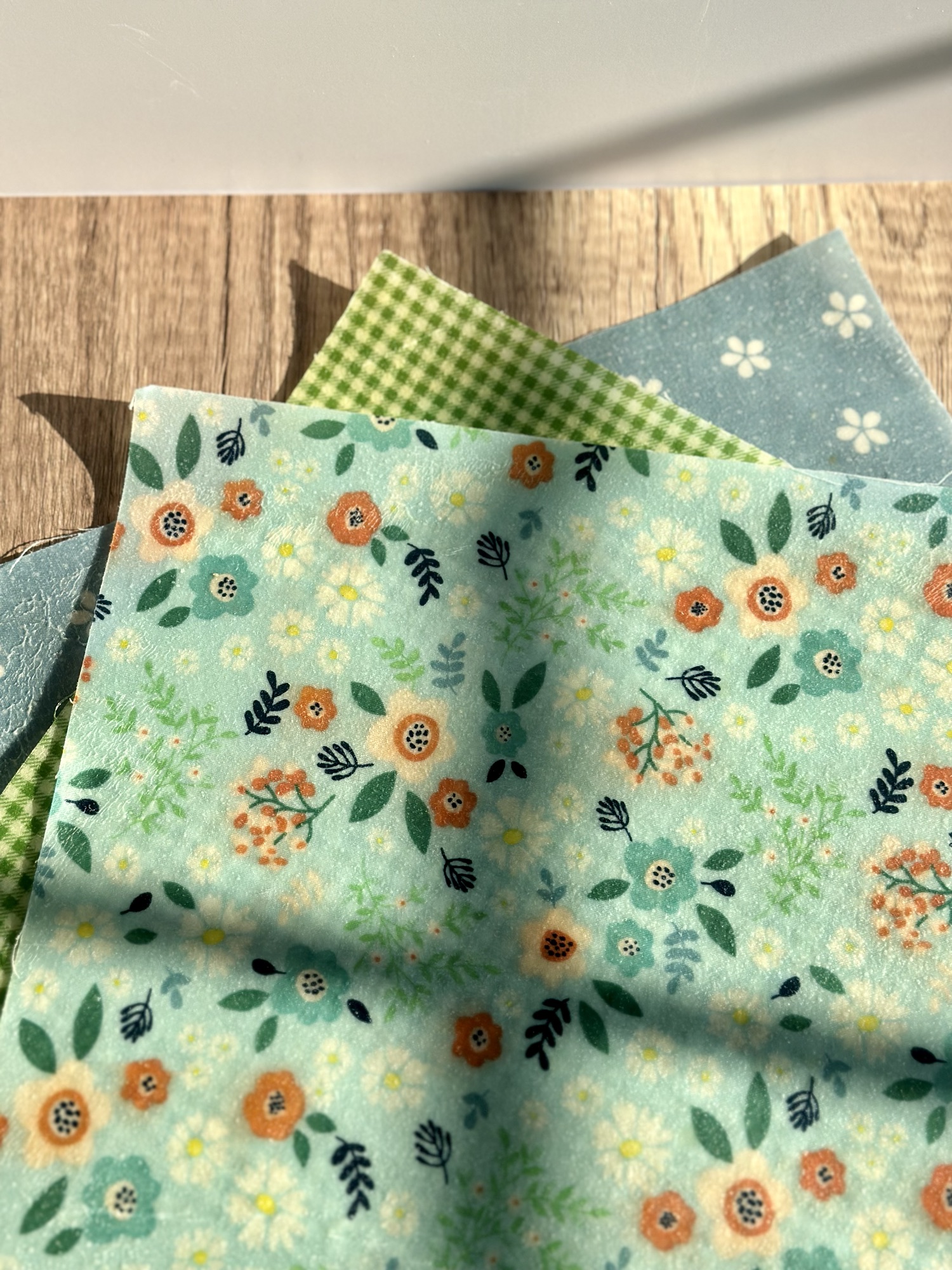 How to Make Beeswax Wraps at Home (Best Step-by-Step DIY Guide)