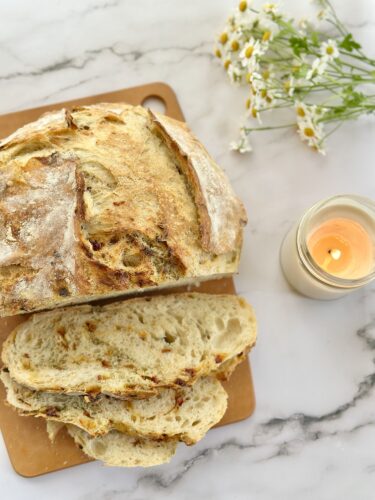 sun-dried tomato dill artisan bread